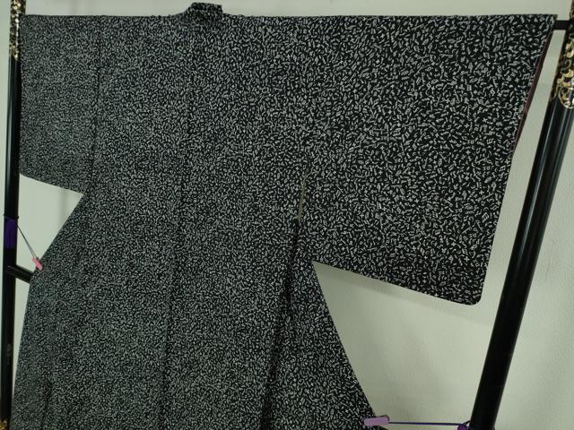 平和屋着物●極上 小紋 音符 音楽記号 ト音記号 黒地 逸品 未使用 DZAB4408kh6 - Image 4